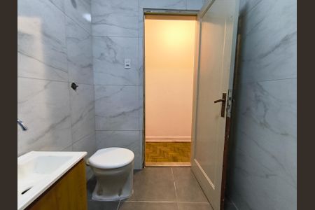 Apartamento para alugar com 67m², 2 quartos e sem vaga Apartamento para alugar com 67m², 2 quartos e sem vagaBanheiro