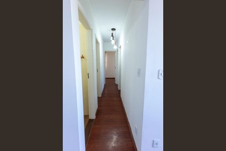 Apartamento à venda com 98m², 3 quartos e 1 vagaCorredor Interno