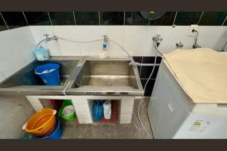 Apartamento à venda com 141m², 3 quartos e sem vagaÁrea de Serviço