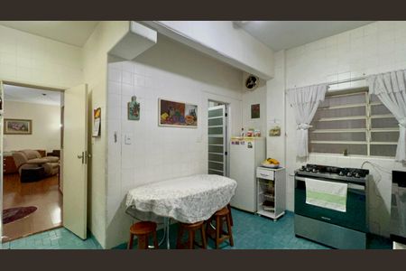 Apartamento à venda com 141m², 3 quartos e sem vagaCozinha