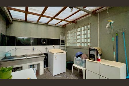 Apartamento à venda com 141m², 3 quartos e sem vagaÁrea de Serviço