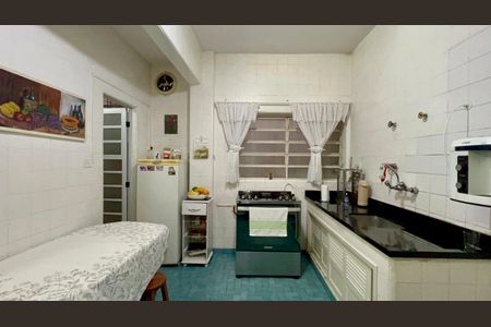 Apartamento à venda com 141m², 3 quartos e sem vagaCozinha