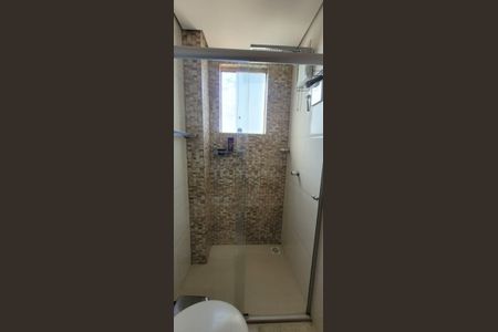 Banheiro de apartamento à venda com 3 quartos, 60m² em Planalto, Belo Horizonte