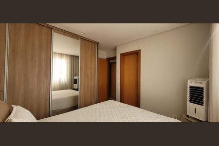 Apartamento à venda com 60m², 3 quartos e 2 vagas Apartamento à venda com 60m², 3 quartos e 2 vagasBanheiro