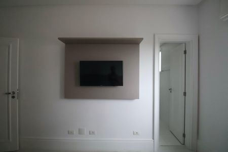 Apartamento para alugar com 174m², 3 quartos e 2 vagas Apartamento para alugar com 174m², 3 quartos e 2 vagasSuíte 2