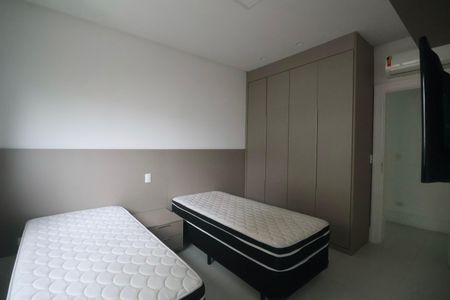 Apartamento para alugar com 174m², 3 quartos e 2 vagas Apartamento para alugar com 174m², 3 quartos e 2 vagasSuíte 2