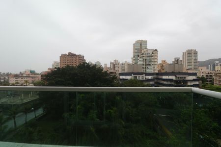 Apartamento para alugar com 174m², 3 quartos e 2 vagas Apartamento para alugar com 174m², 3 quartos e 2 vagasVaranda Suíte 1