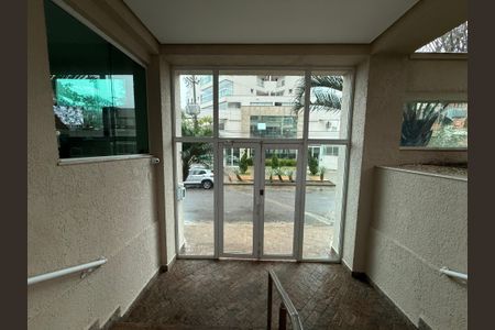 Apartamento para alugar com 174m², 3 quartos e 2 vagas Apartamento para alugar com 174m², 3 quartos e 2 vagasFachada