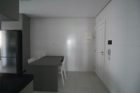 Apartamento para alugar com 174m², 3 quartos e 2 vagas Apartamento para alugar com 174m², 3 quartos e 2 vagasCozinha