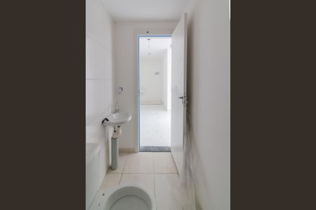 Apartamento à venda com 35m², 2 quartos e sem vaga Apartamento à venda com 35m², 2 quartos e sem vagaBanheiro Social