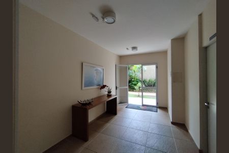 Apartamento à venda com 45m², 2 quartos e 1 vagaHall de entrada