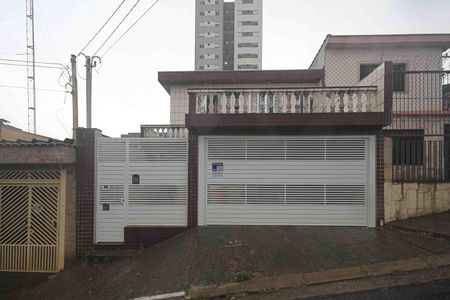 Casa à venda com 400m², 3 quartos e 2 vagasFachada