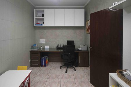 Casa à venda com 400m², 3 quartos e 2 vagasEscritório