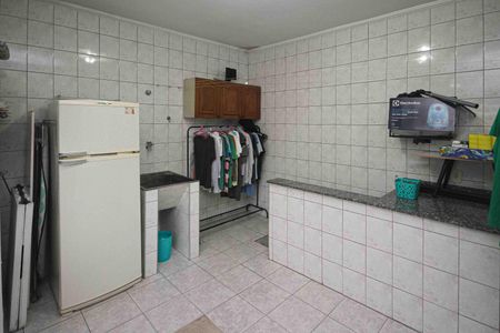 Casa à venda com 400m², 3 quartos e 2 vagasÁrea de Serviço