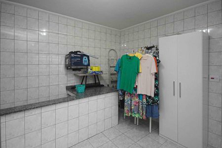 Casa à venda com 400m², 3 quartos e 2 vagasÁrea de Serviço