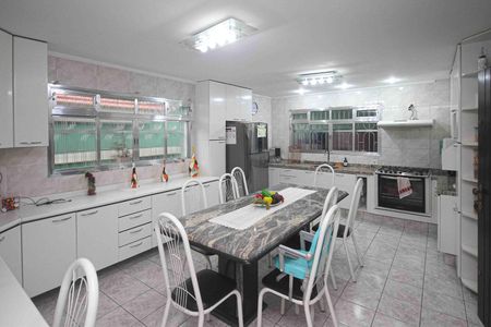 Casa à venda com 400m², 3 quartos e 2 vagasCozinha