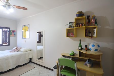 Casa à venda com 345m², 4 quartos e 5 vagasQuarto 3