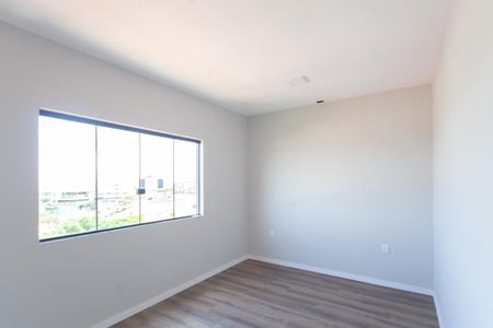 Casa à venda com 261m², 4 quartos e 2 vagasSuíte