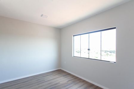 Casa à venda com 261m², 4 quartos e 2 vagasSuíte