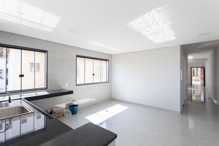 Casa à venda com 261m², 4 quartos e 2 vagasCozinha 