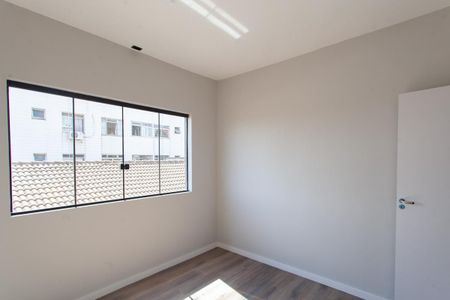 Casa à venda com 261m², 4 quartos e 2 vagasQuarto 1