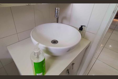 Apartamento à venda com 64m², 2 quartos e 1 vagaBanheiro