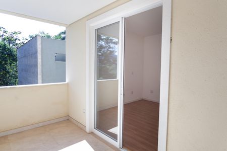 Casa de condomínio à venda com 170m², 3 quartos e 3 vagasVaranda Quarto 1