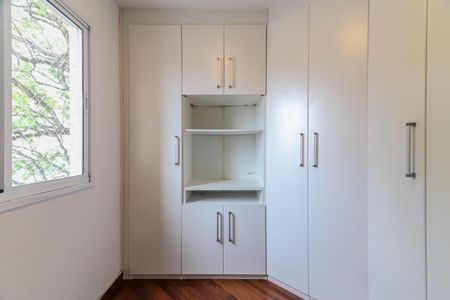 Apartamento à venda com 75m², 3 quartos e 2 vagasQuarto 1