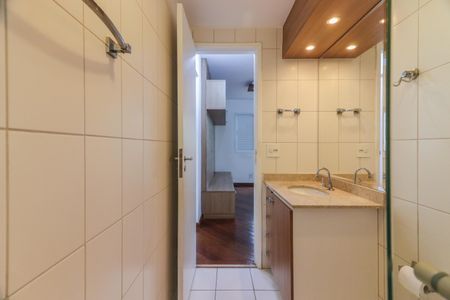 Apartamento à venda com 75m², 3 quartos e 2 vagasBanheiro Social