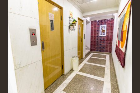 Apartamento à venda com 80m², 2 quartos e sem vagaÁrea comum