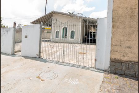 Casa à venda com 165m², 3 quartos e 5 vagasFachada