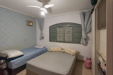 Casa à venda com 165m², 3 quartos e 5 vagasSuíte