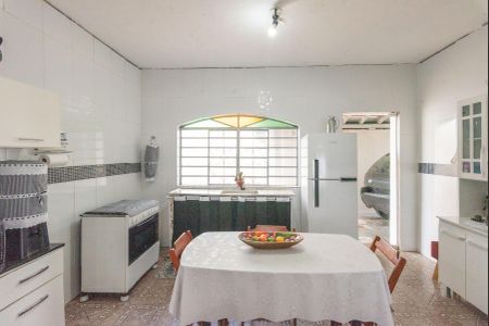 Casa à venda com 165m², 3 quartos e 5 vagasCozinha