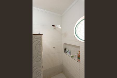 Casa à venda com 165m², 3 quartos e 5 vagasBanheiro da Suíte 2