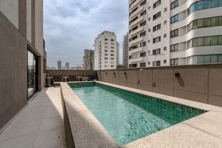 Studio à venda com 26m², 1 quarto e sem vaga Studio à venda com 26m², 1 quarto e sem vagaPiscina