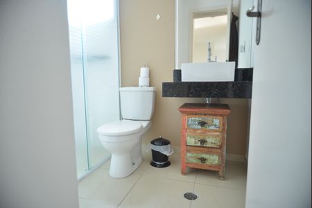 Apartamento à venda com 75m², 3 quartos e 2 vagasBanheiro Social