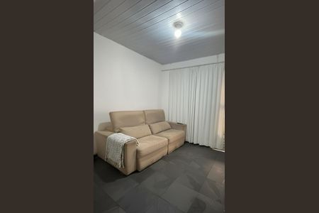Sala de casa para alugar com 1 quarto, 45m² em Vila Nova, Mesquita