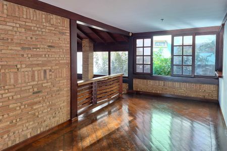 Casa de condomínio para alugar com 326m², 3 quartos e 3 vagasSala 2