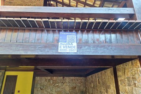 Casa de condomínio para alugar com 326m², 3 quartos e 3 vagasplaca