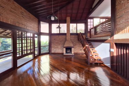 Casa de condomínio para alugar com 326m², 3 quartos e 3 vagasSala 1