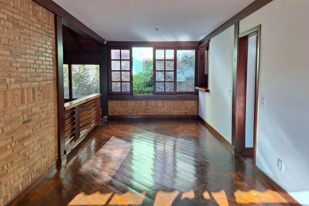 Casa de condomínio para alugar com 326m², 3 quartos e 3 vagasSala 2