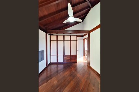 Casa de condomínio para alugar com 326m², 3 quartos e 3 vagasQuarto 2