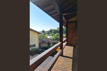 Casa de condomínio para alugar com 326m², 3 quartos e 3 vagasVaranda da Suíte 1