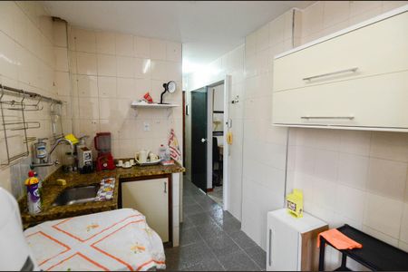 Apartamento à venda com 72m², 2 quartos e 1 vagaCozinha