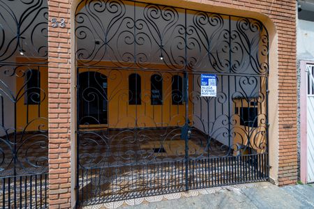 Casa para alugar com 200m², 4 quartos e 3 vagasFachada