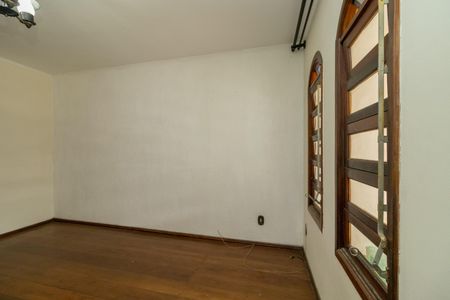 Casa para alugar com 200m², 4 quartos e 3 vagasSala