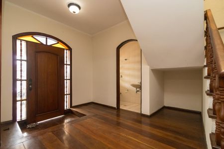 Casa para alugar com 200m², 4 quartos e 3 vagasEntrada