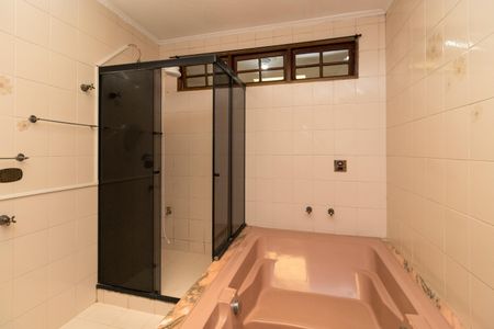 Casa para alugar com 200m², 4 quartos e 3 vagasBanheiro da Suíte