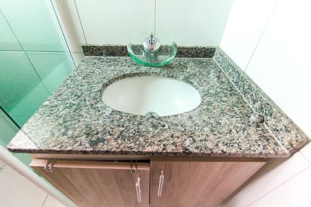 Casa de condomínio à venda com 57m², 2 quartos e 1 vagaBanheiro da Suíte 2