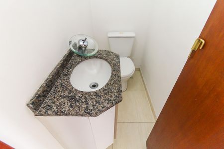 Casa de condomínio à venda com 57m², 2 quartos e 1 vagaLavabo